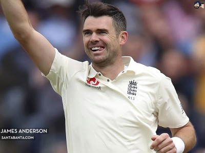 James Anderson sets his eyes on 700 Test wickets, another Ashes series
