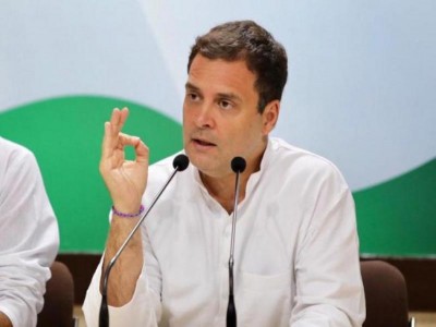 Rahul Gandhi greets people on Onam