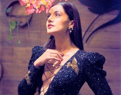 Taapsee Pannu looks glamarous in her latest Instagram picture