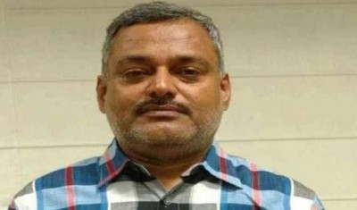 UP police raise Vikas Dubey's bounty to Rs 5 lakh