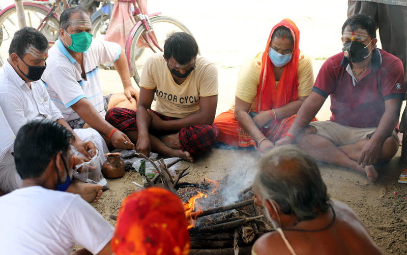 Shravan: Pilgrims performing Hawan after rudrabhishek to Lord Shiva