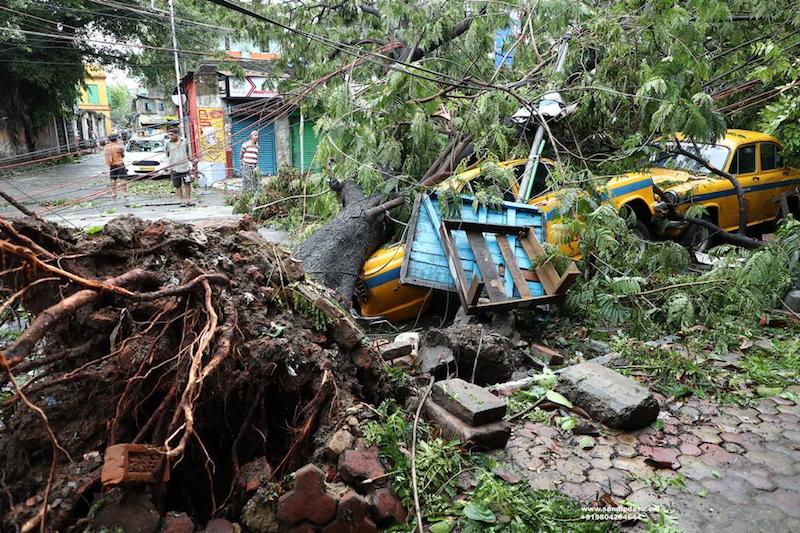 Cyclone Amphan leaves trail of devastation in West Bengal capital Kolkata