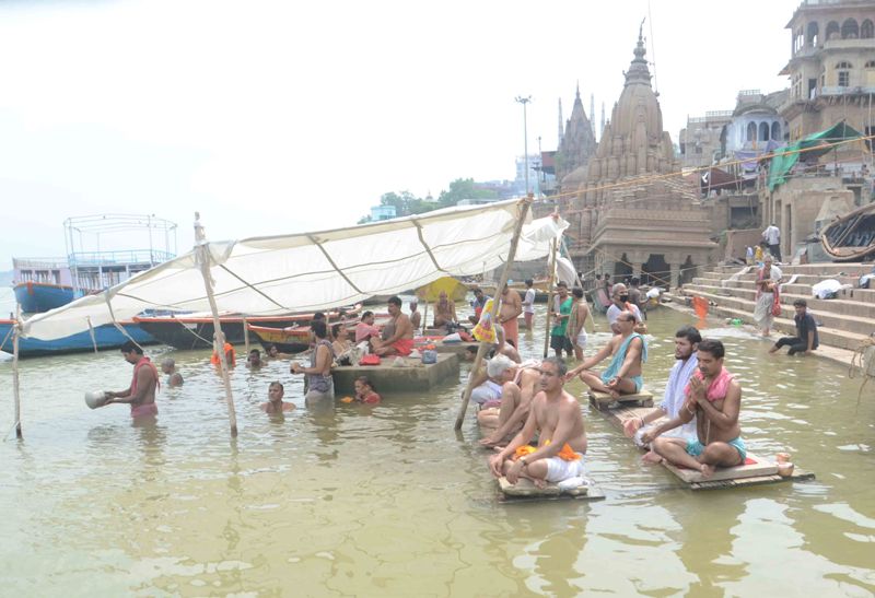 Glimpses of the Solar Eclipse