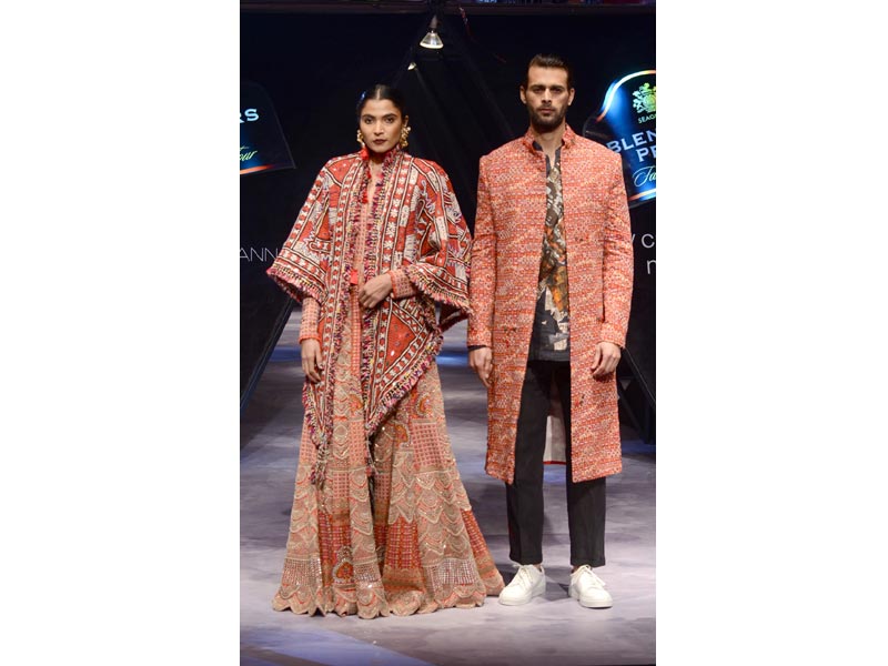 Arjun Kapoor, Janhvi Kapoor scorch ramp at Blenders Pride Fashion Tour