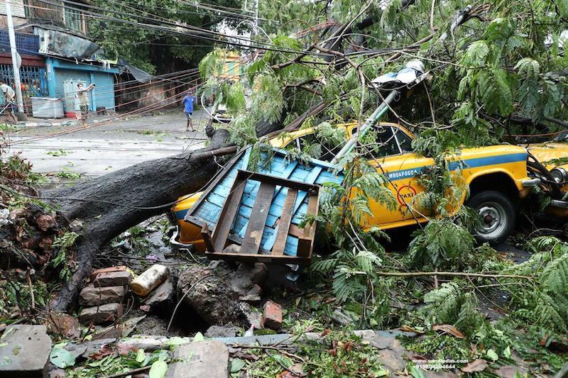 Cyclone Amphan leaves trail of devastation in West Bengal capital Kolkata