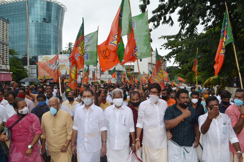 BJP leaders and workers staging march to Kerala Secretariat