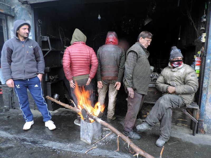 Fresh snowfall in Srinagar