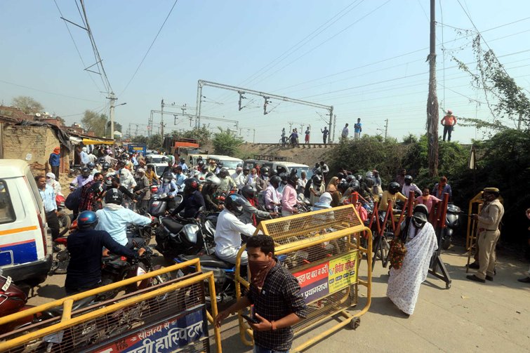 India Fights Corona : Glimpses of a nation under lockdown