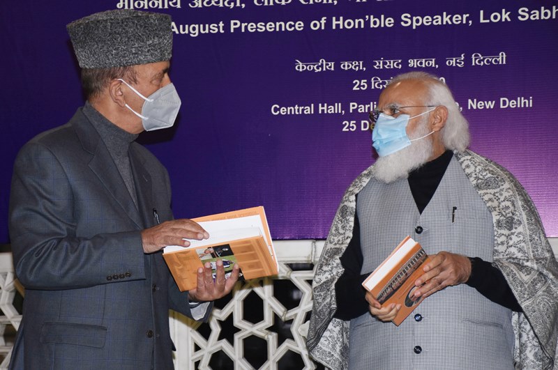 Narendra Modi pays tribute to Atal Bihari Vajpayee