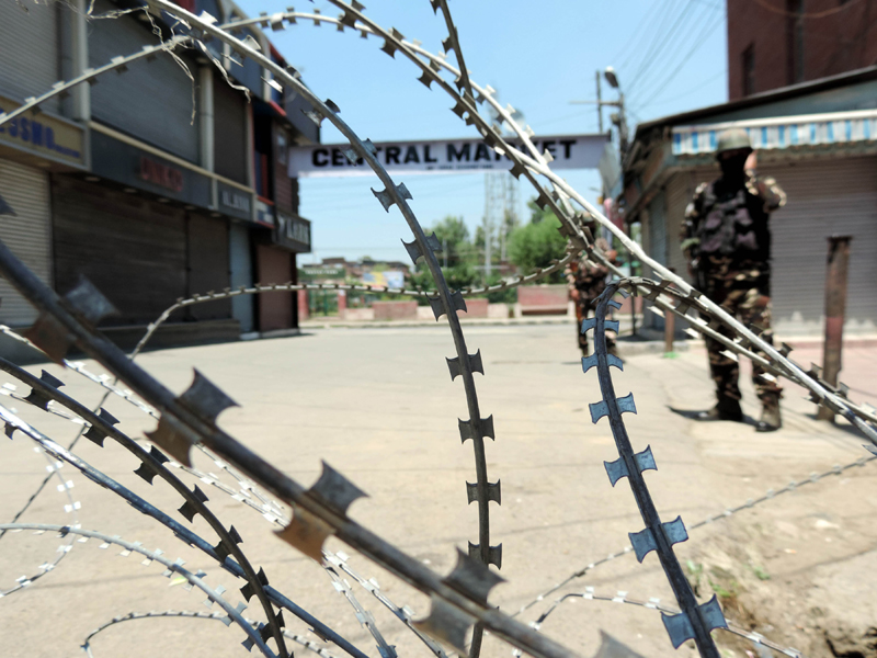 Deserted streets in Kashmir amid lockdown