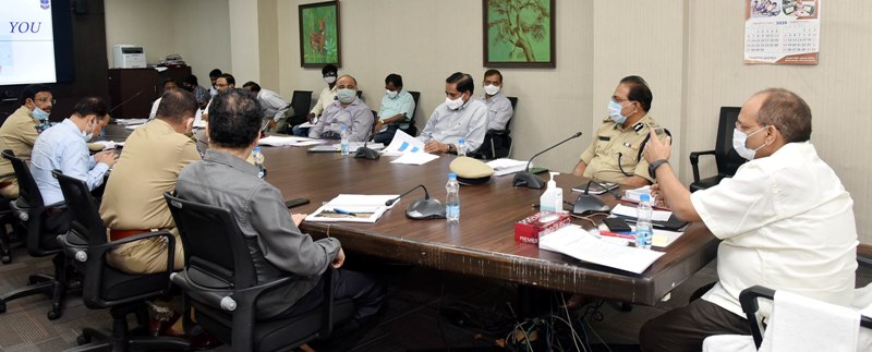 Telangana Chief Secretary holds meeting to review progress of a construction work