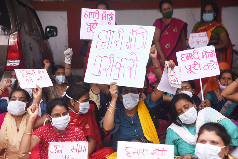 Police arresting contract based Revised Auxiliary Nursing Midwifery in Patna