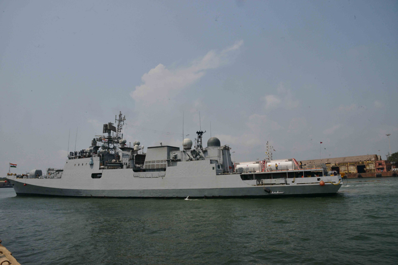 INS Talwar with 40 metric ton liquid medical oxygen arrives from Manana Bahrain at Mangaluru Port