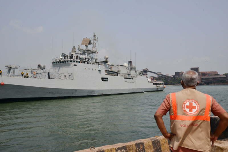 INS Talwar with 40 metric ton liquid medical oxygen arrives from Manana Bahrain at Mangaluru Port