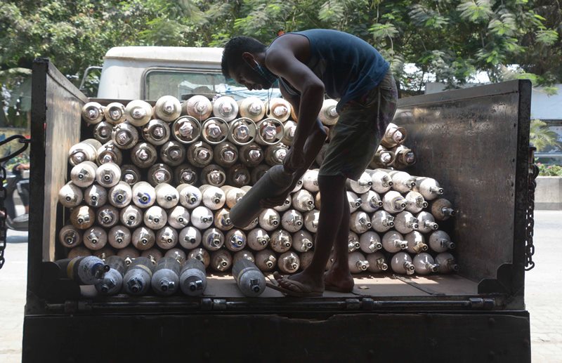 India reels under oxygen crisis amid Covid19