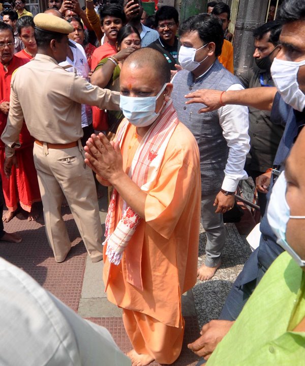 UP CM Yogi Adityanath visits Kamakhya temple