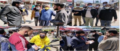 Jammu and Kashmir: Drive against COVID-19 guidelines' violators launched in Bandipora