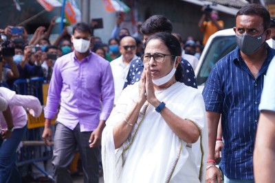West Bengal CM Mamata Banerjee files nomination from Bhabanipur