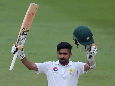 Pakistan’s Azam becomes fastest batsman to get 2000 T20I runs