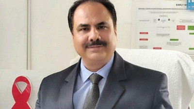 DHS Kashmir visits SDH Charar-e-Sharief and Pakherpora