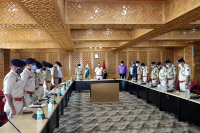 Kashmir police pay homage to Inspector Parvaiz Ahmad Dar killed in militant attack