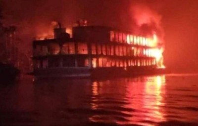 Bangladesh: Fire erupts in ferry, 37 die