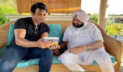 Sonu Sood named Brand ambassador of 'safe COVID vaccine' in Punjab