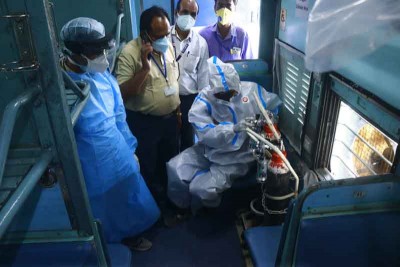 India records 3,82,315 new COVID-19 cases, 3780 deaths in past 24 hours