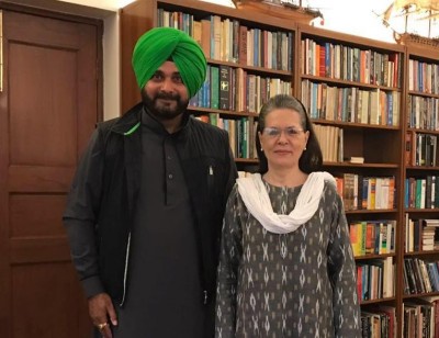Punjab Congress infighting worsens, Navjot Singh Sidhu meets Sonia-Rahul