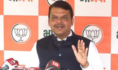 Devendra Fadnavis refutes Nawab Malik's accusation of drug links