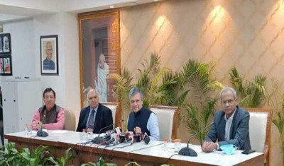 Railways decides to run 150 theme based 'Bharat Gaurav' trains