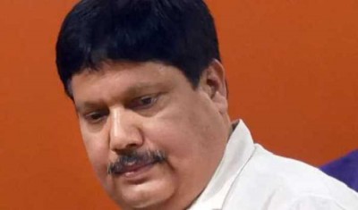 West Bengal: Fresh bomb explosions reported near BJP MP Arjun Singh's residence