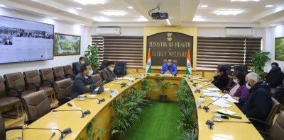 Govt's expert panel clears Oxford COVID-19 vaccine for India