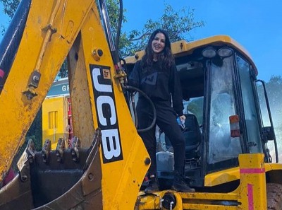 Sunny Leone jumps up on a JCB, shares funny image on social media 