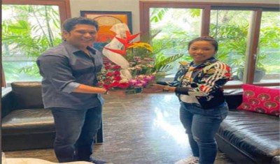 Sachin Tendulkar meets Olympics silver medalist Mirabai Chanu