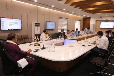 Himanta Biswa Sarma meets a delegation of  Assam Medical Service Association