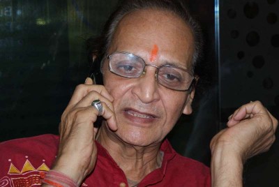 Veteran actor Biswajit Chatterjee conferred Indian Personality of Year Award at 51st IFFI