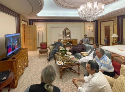 Imran Khan enjoys India-Pakistan WC clash on TV, congratulates Babar Azam over victory