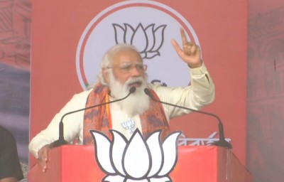 BJP touched 100 seats in four phases of Bengal polls: PM Modi
