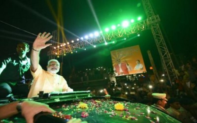 Narendra Modi to visit Varanasi tomorrow
