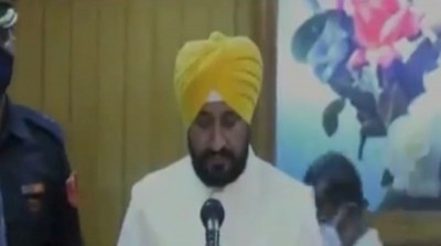 Cong Dalit leader Charanjit Singh Channi takes oath as Punjab CM; Rahul attends ceremony, Amarinder skips