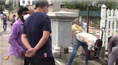 Group led by Chinese national closes down walking path in Colombo Fort
