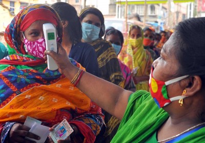 Voters wait in queue to cast vote in Bengal's North 24 Parganas