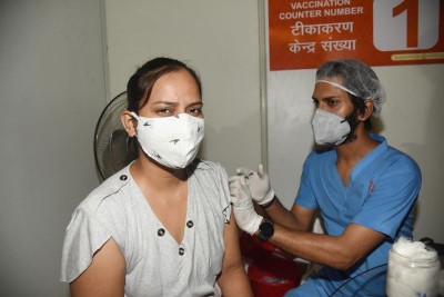India reports 35,499 new COVID-19 cases in 24 hours