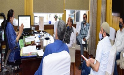 Jammu and Kashmir: Sarita Chauhan reviews updation progress of Employment Deptt portal
