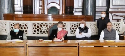 Firm in our commitment to stand by farmers on MSP: Congress chief Sonia Gandhi