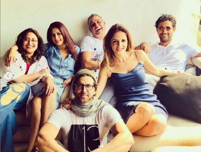 Sussanne Khan wishes friend Kunal Kapoor with throwback image. Check out