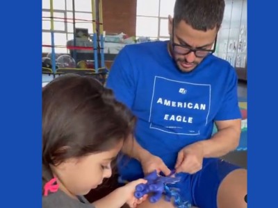 Kunal Khemu does 'daddy duty' for daughter with 'My Little Pony'