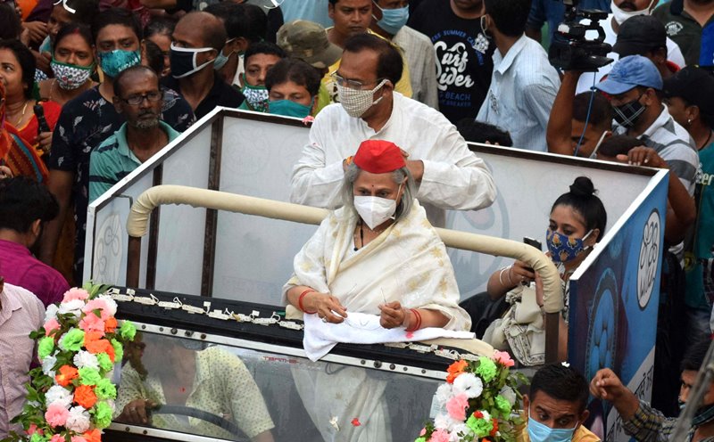 Jaya Bachchan participates in road show in support of TMC candidate Arup Biswas in Kolkata