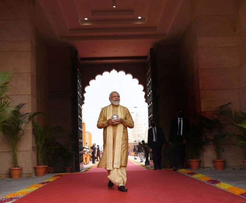 PM Narendra Modi visits Varanasi